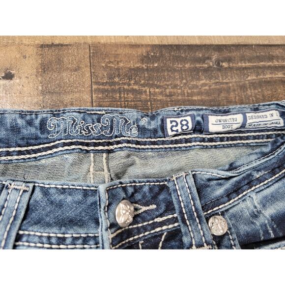 Miss Me Womens 28 Denim Blue Jeans Indian Feathers Rhinestones Boot Cut JW5617BV - Picture 4 of 8